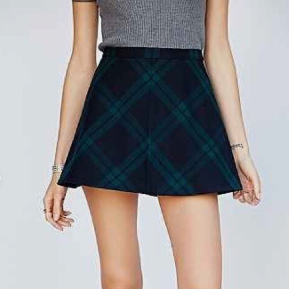 Silence & noise Urban Outfitters plaid mini skirt size 6